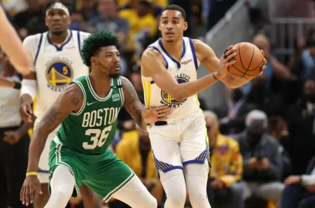 满冠体育-勇士怎么变：库里开启抢七模式 防守对位也要调整？